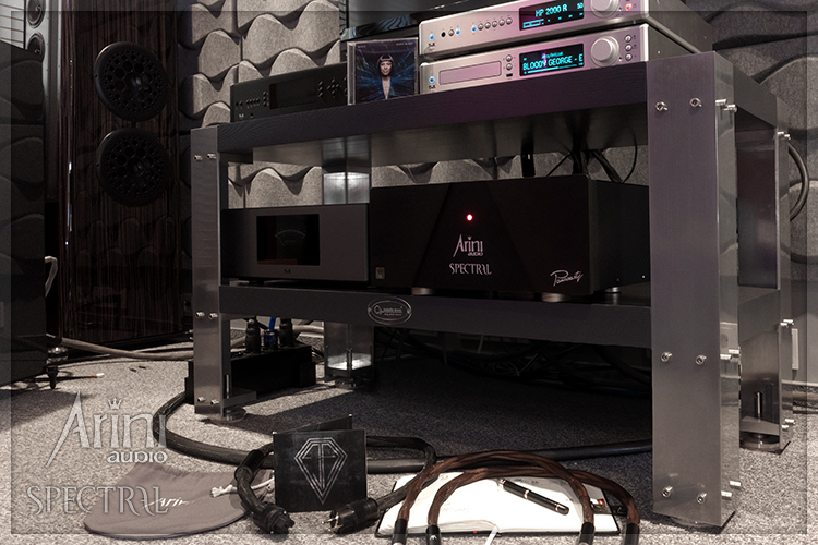 T+A :: Zasilacz PS 3000 HV | Kolumny CWT 2000 | Spectral